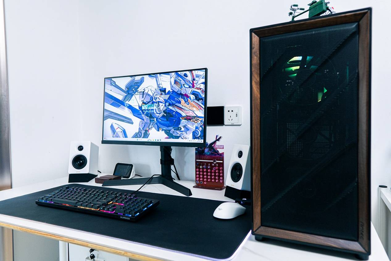 电竞投影仪新选择:200吋大屏玩《英雄联盟》的简单介绍 电竞投影仪新选择:200吋大屏玩《英雄联盟》的简单介绍