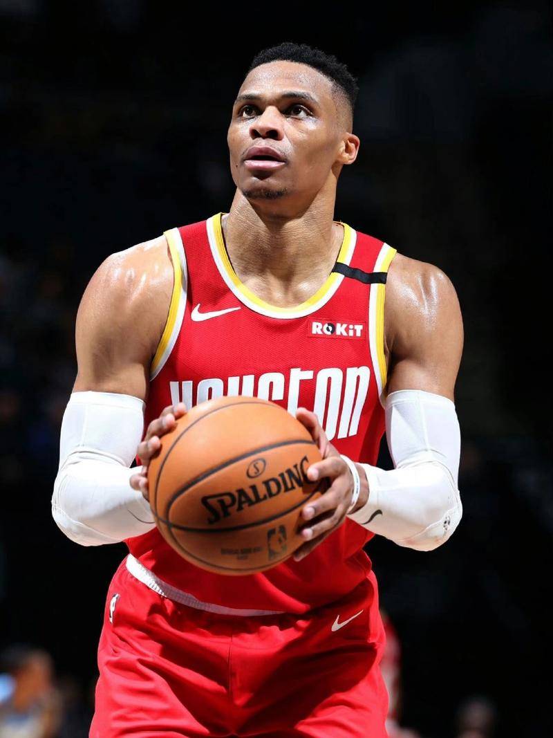 威少底薪加盟争冠队，最后一搏总冠军