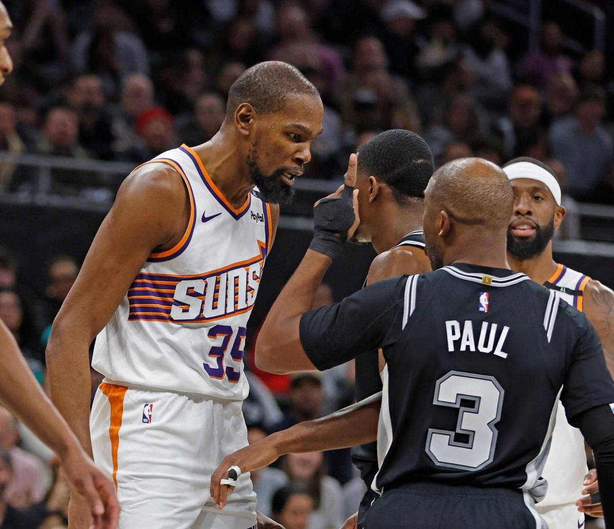 关于太阳三巨头合体，首轮横扫对手晋级的信息