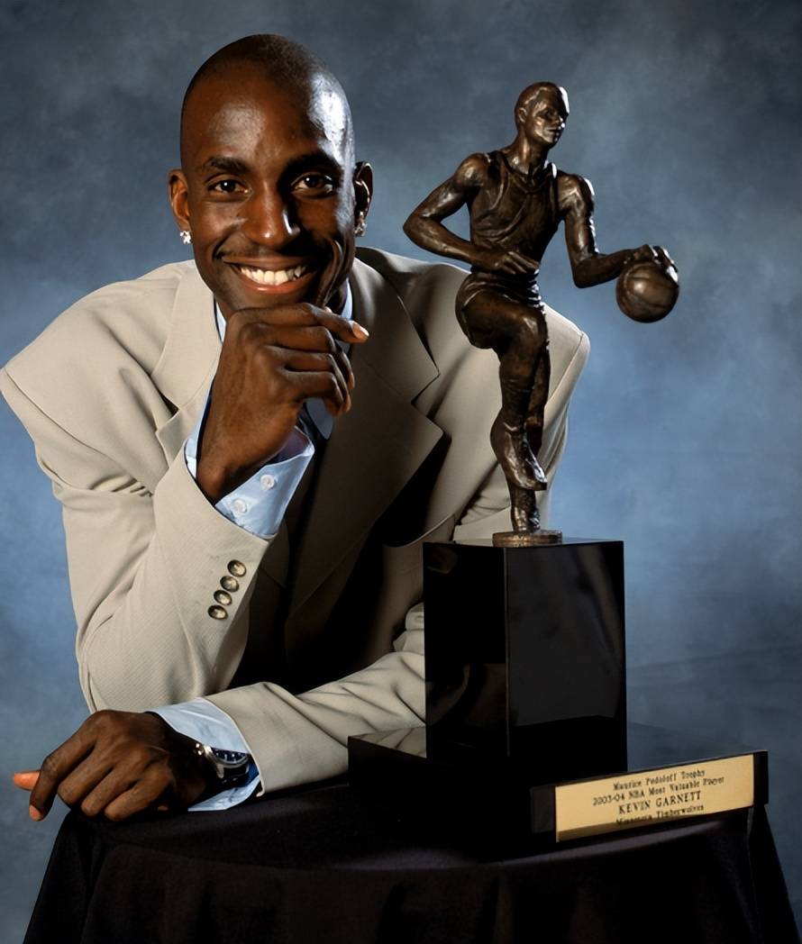 邓肯vs加内特谁更强？美媒引发世纪辩论