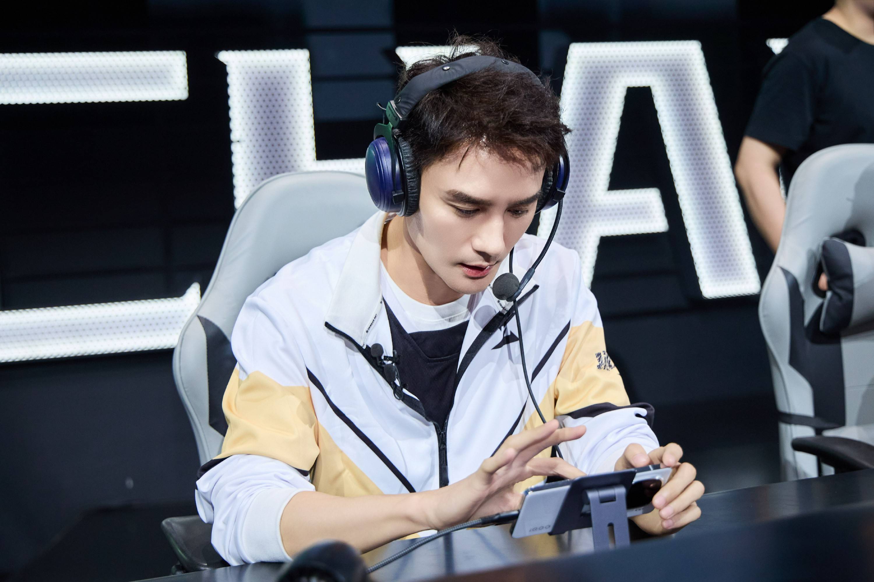 九游体育官网-电竞综艺爆发：《战至巅峰》第三季嘉宾名单的简单介绍