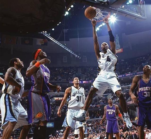 九游体育官方-本周五大扣篮合集：飞天暴扣太炸了！的简单介绍