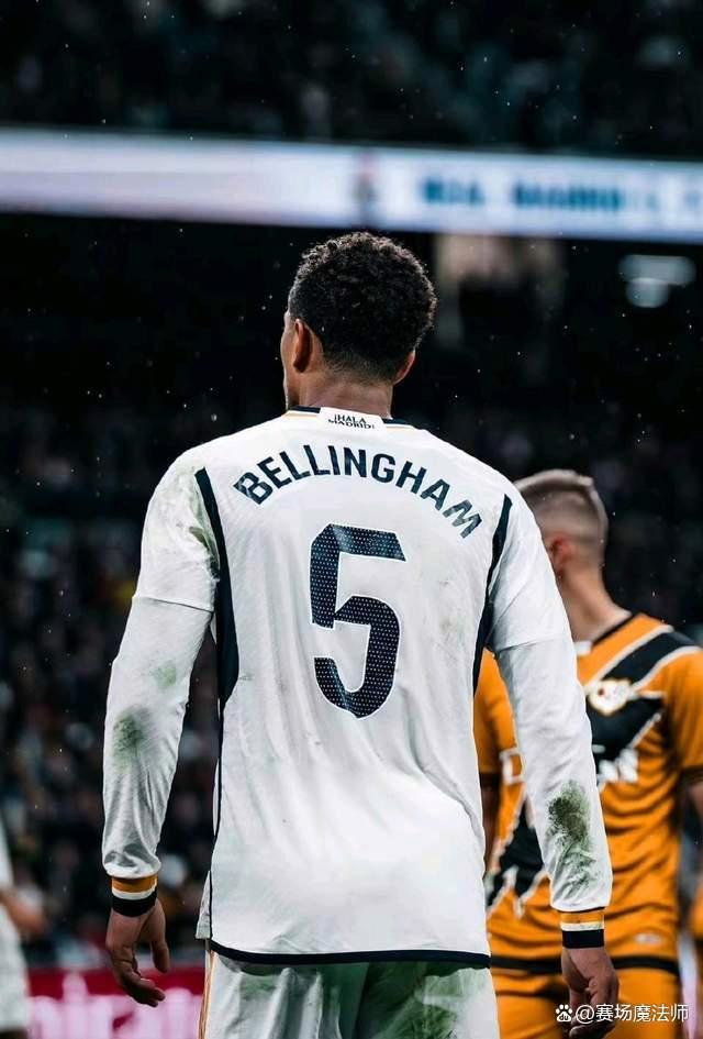 关于奥斯梅恩：尼日利亚锋霸的亿元身价之谜的信息